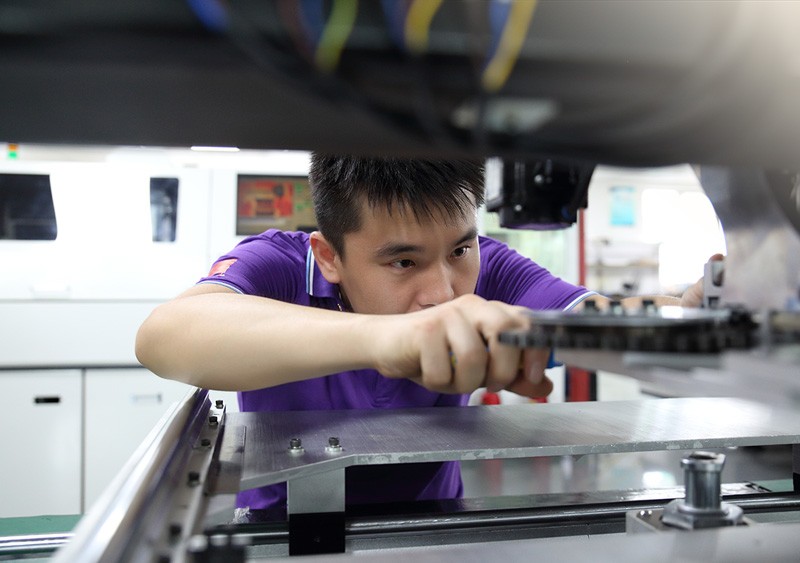 領(lǐng)會(huì)自動(dòng)立式插件機(jī)的維護(hù)保養(yǎng)知識(shí)有哪些